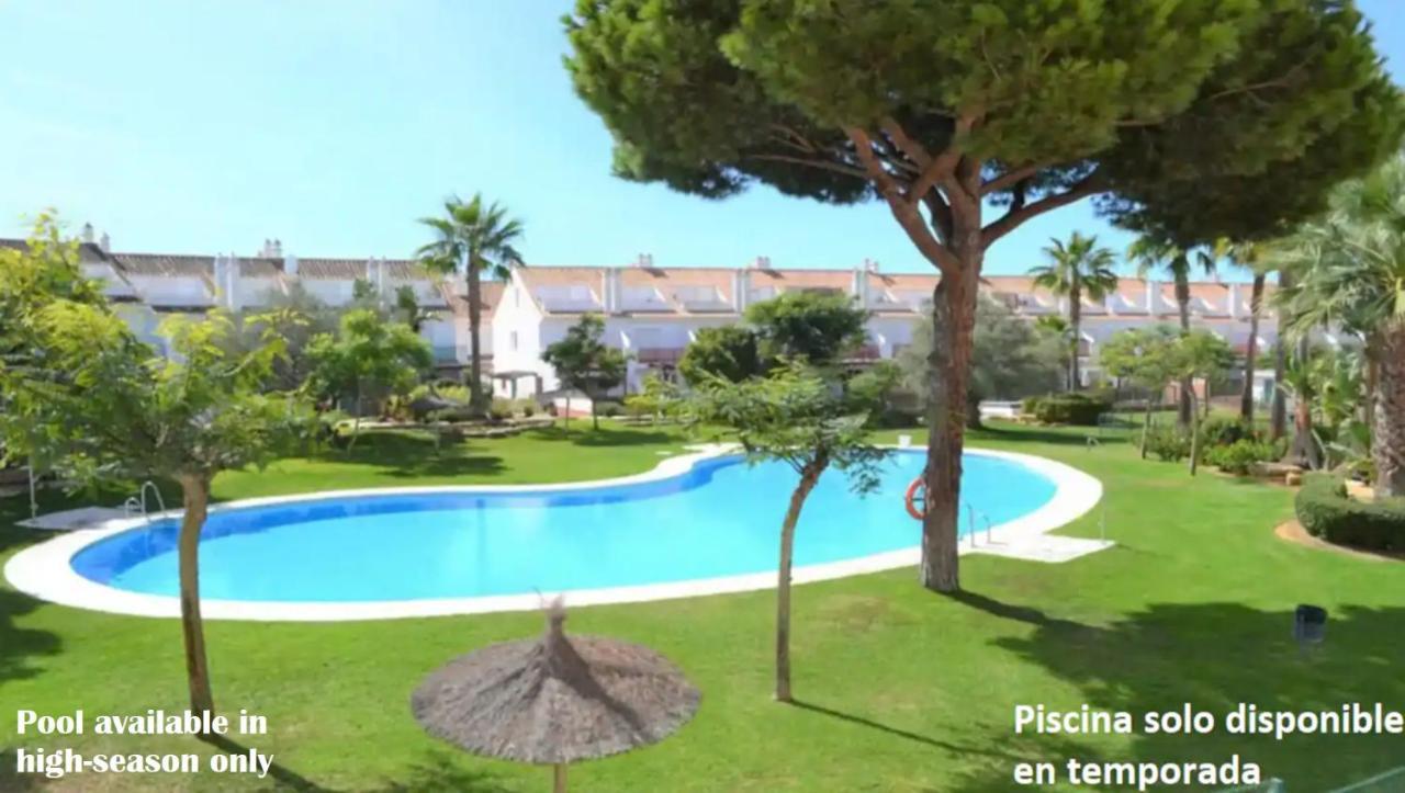 Villa Casa de lujo en la playa frente al campo de golf El Portil Exterior foto